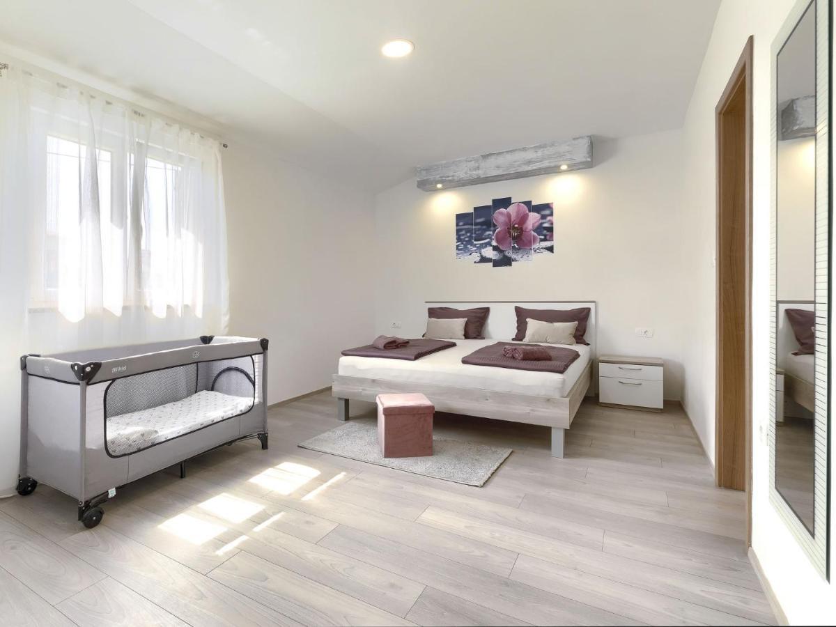 Holiday Home Casa Gverino By Interhome Plomin Ngoại thất bức ảnh